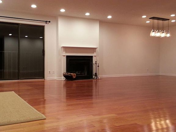 5th image of 1150 River Rd #5A