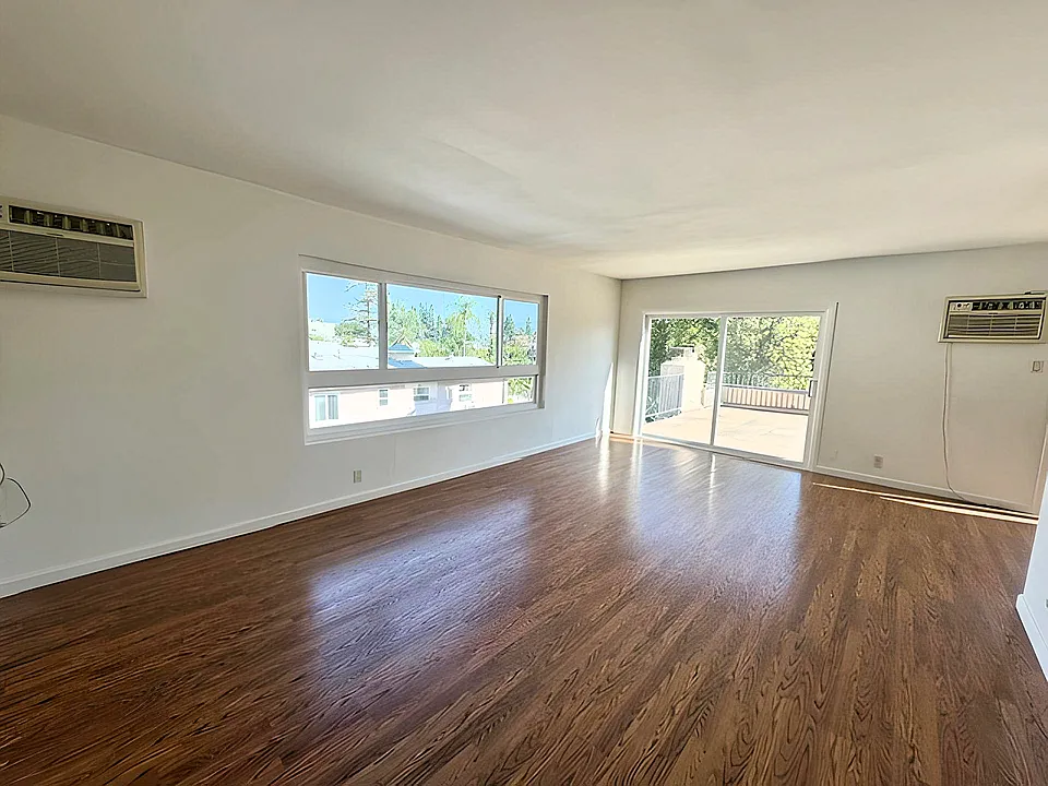 3915 Vineland Ave #5