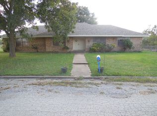 1220 Meadowbrook St, Ranger, TX 76470