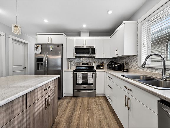 4th image of 8800 Dallas Dr #135