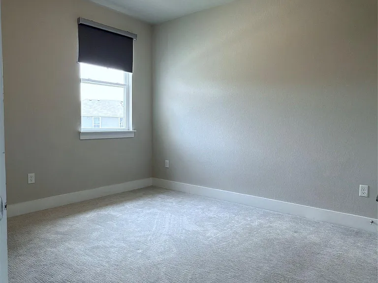 11216 Gadsen Ln — Photo 28