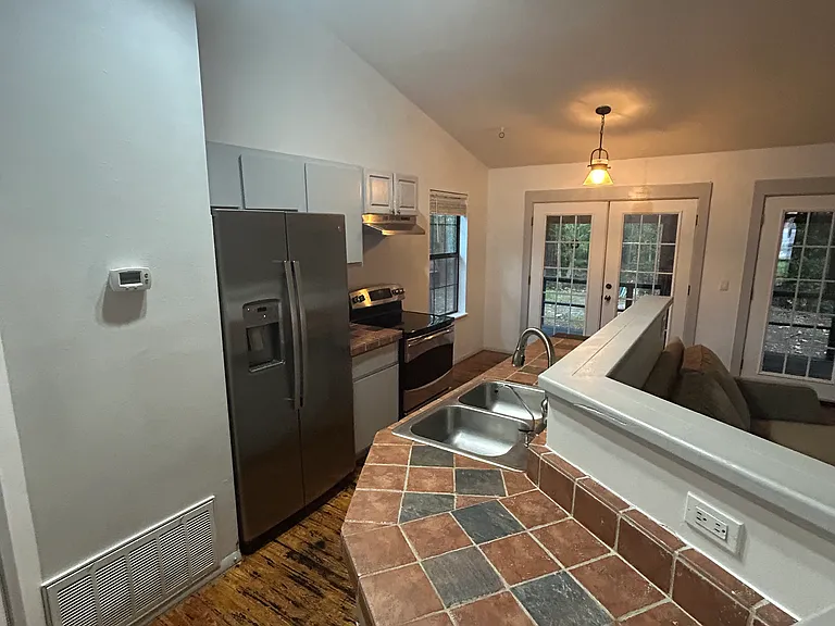 79 E Nursery Rd — Photo 3