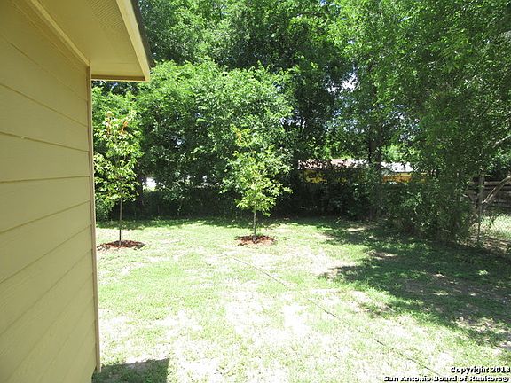 4th image of 479 Lincolnshire Dr