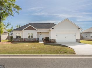 118 Cascades Ct, Bonaire, GA 31005