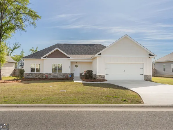 118 Cascades Ct, Bonaire, GA 31005