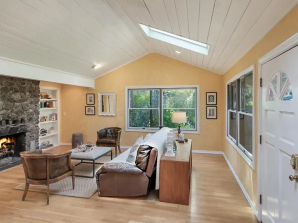 4215 Wake Robin Drive, Glen Ellen, CA 95442