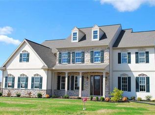 100 Sophia Ln, Hummelstown, PA 17036