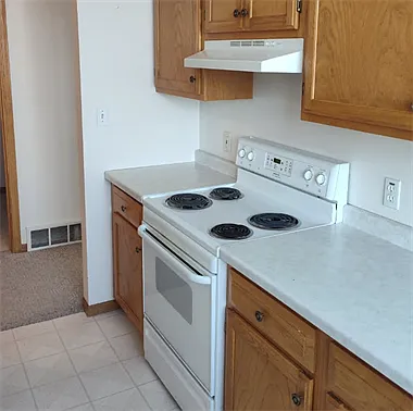 116 S Genesee St #10 — Photo 4