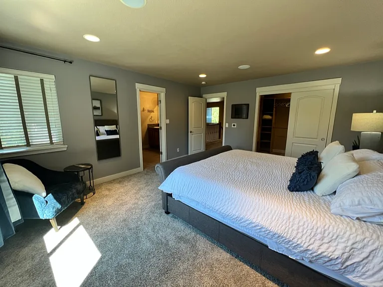 Master King Suite