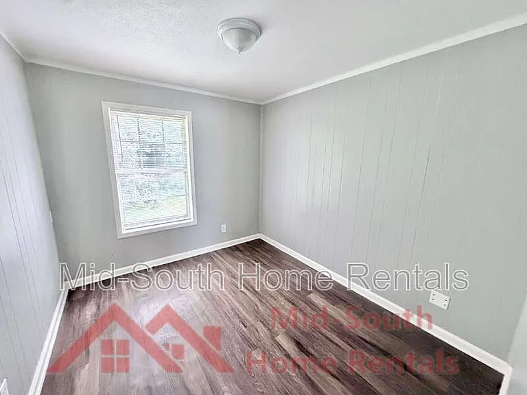 1270 Chickamauga Ave — Photo 15