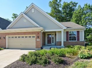 9 Tall Grass Ct, Streamwood, IL 60107