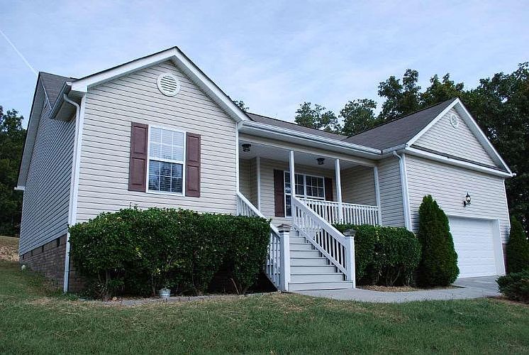 1st image of 512 Farmway Dr SE
