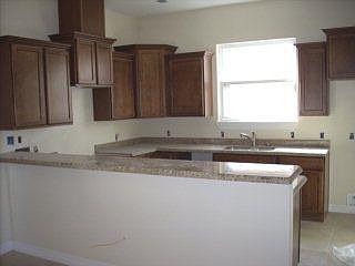 4th image of 109 Golf House Dr