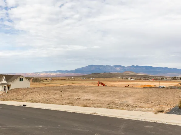 1014 W Rock View Dr, Hurricane, UT 84737