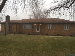 1302 Orville Ct, Northwood, OH 43619