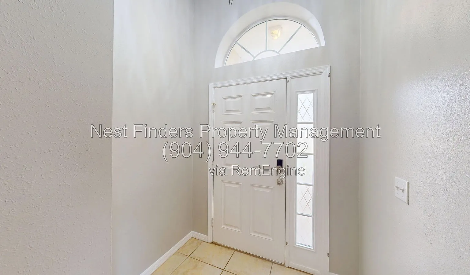 3 bed, 2.0 bath, 1874 sqft, $2,300 — Photo 2