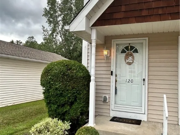 120 Olde Stone Ln, Lancaster, NY 14086