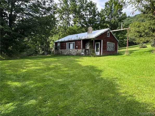 10526 Mosher Hollow Rd, Cattaraugus, NY 14719
