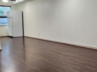 1433 Cedar Post Ln APT 10, Houston, TX 77055