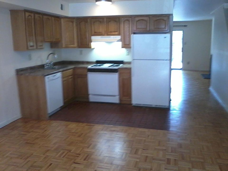 1st image of 824 N 26th St #A