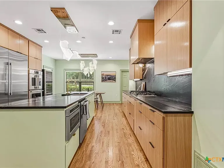 3201 Edward Dr — Photo 13
