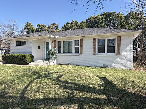 2nd image of 3929 NW 32nd St