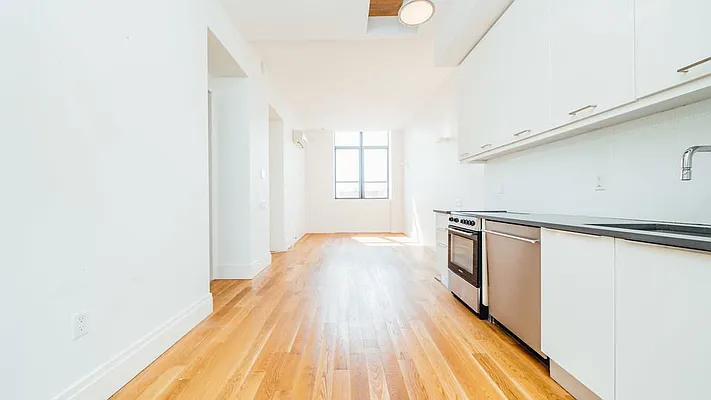Rented by Nooklyn NYC LLC | media 56