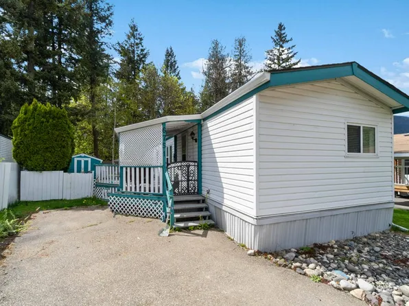 6751 51st St NE, Salmon Arm, BC V0E 1K0