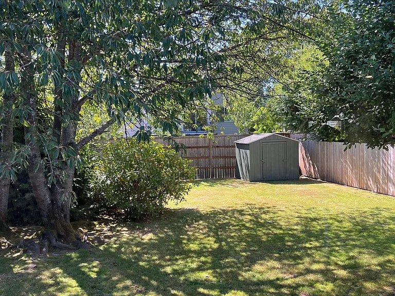 9511 4th Ave NW — Photo 8