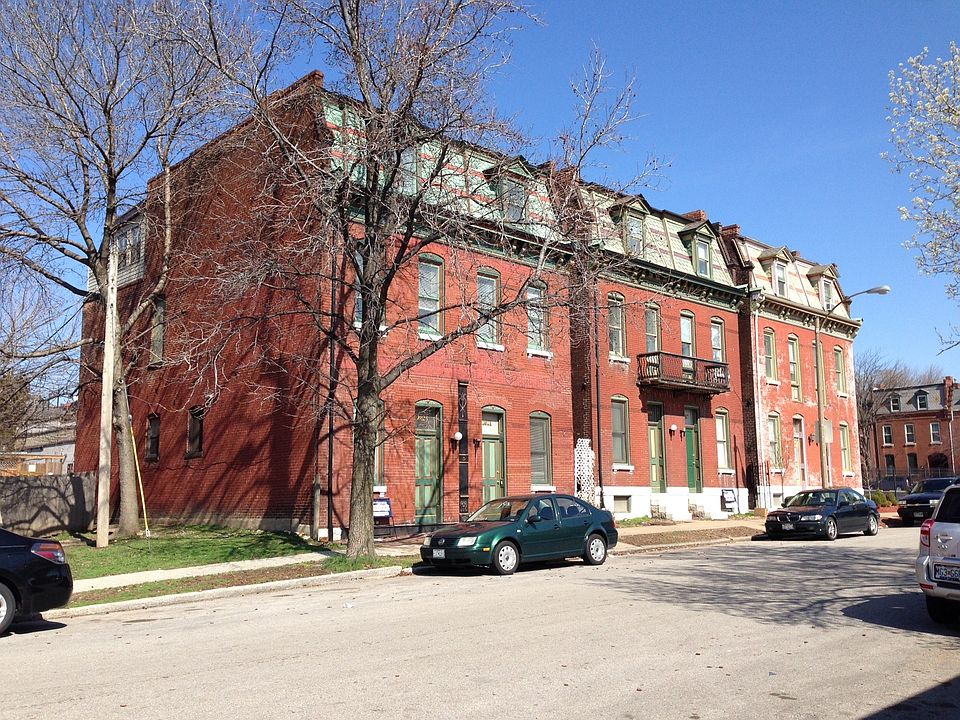 1st image of 2021-2023 S 8th St