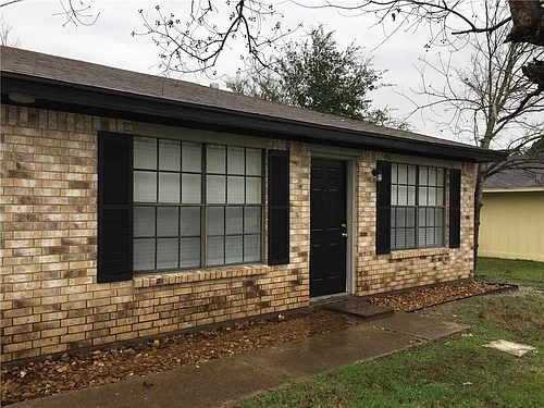 1115 S Dexter Dr Photo 1
