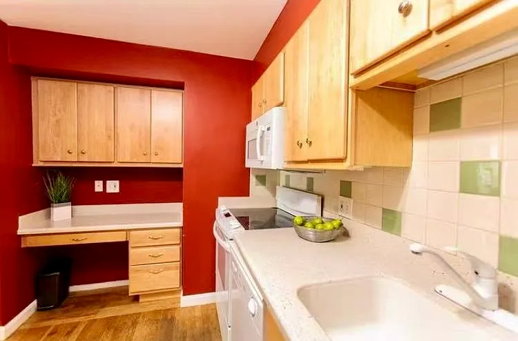 80 Park St #43 — Photo 9