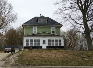 709 Madison Ave, Cascade, WI 53011