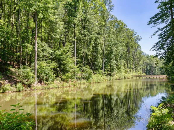 2048 Lindsay Ln #6, Chelsea, AL 35043