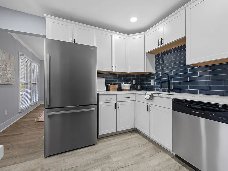 905 Beecher St SW #905 — Photo 8