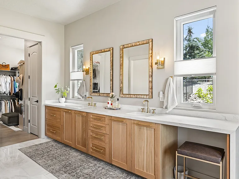 5240 Lake Creek Rd — Photo 14