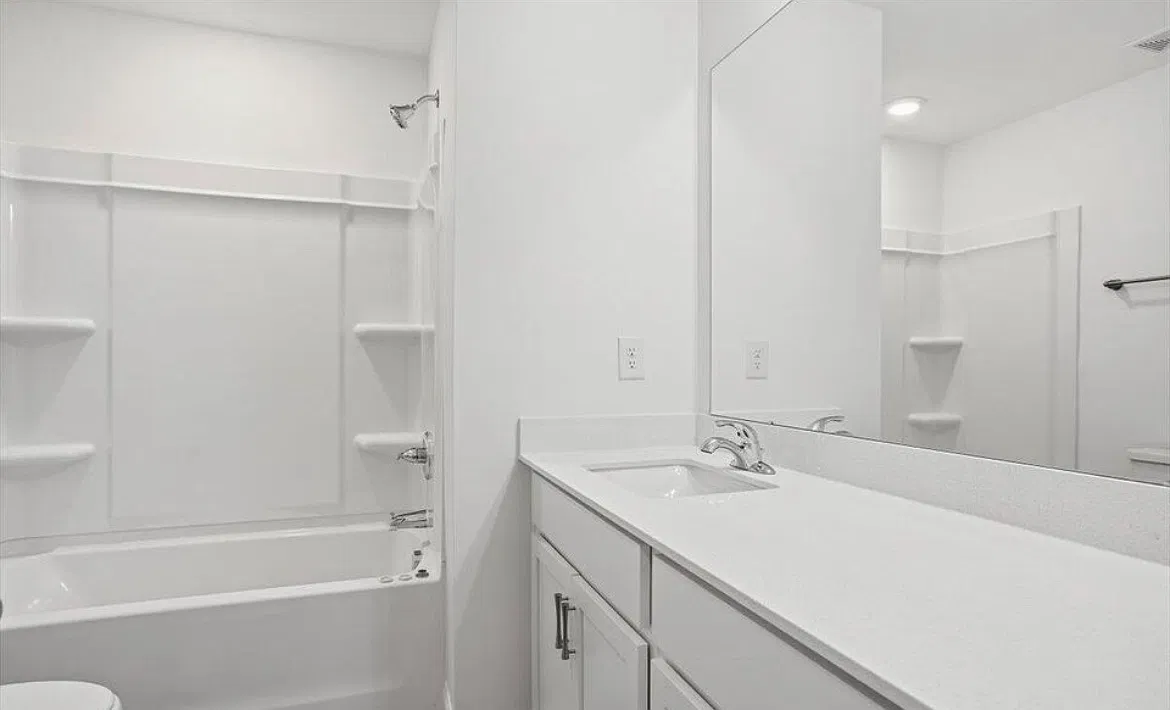 3 bed, 1658 sqft, $1,830 — Photo 3