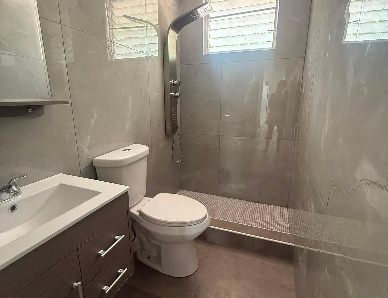 4 bed, 2.0 bath, 1200 sqft, $1,500 — Photo 4