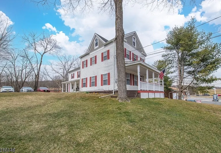 84 Mill St #B — Photo 16