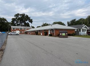 5211 Douglas Rd, Toledo, OH 43613