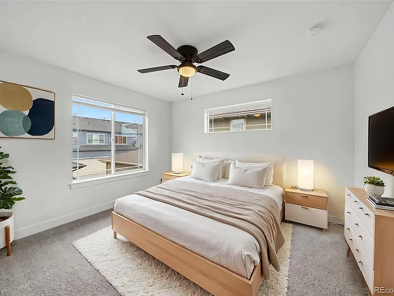 4937 S Addison Way — Photo 19