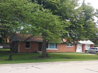 325 10th St, Wheeling, IL 60090