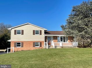 1905 Weavertown Rd, Lebanon, PA 17046