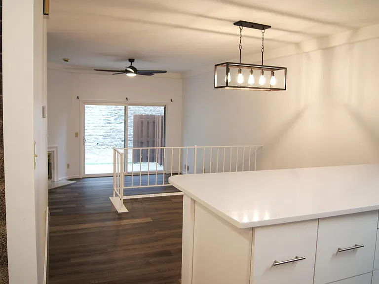 9771 Bunker Hill Ln — Photo 17