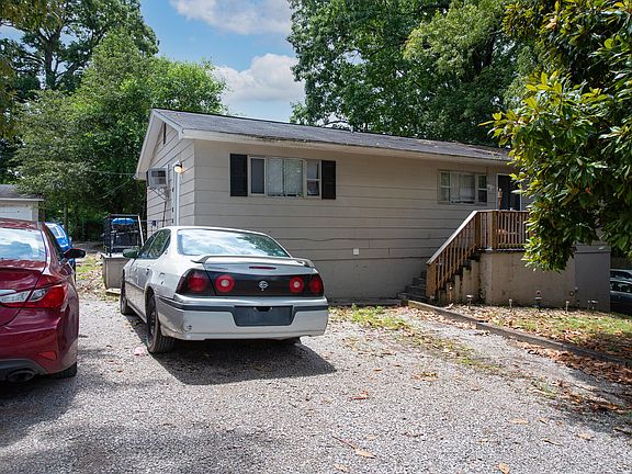 4th image of 2612/2618 Gaston Ave NE