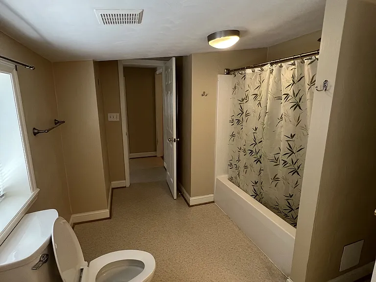 203 E Jackson Ave #B — Photo 6