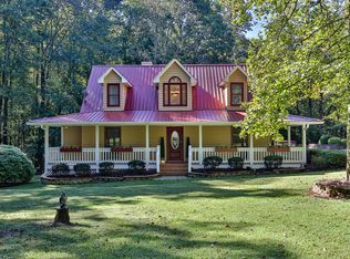 23 White Oak Dr, Talking Rock, GA 30175