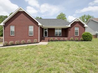 346 Preakness Cir, Pleasant View, TN 37146