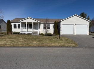 30 Edgestone Dr #30, Bridgewater, MA 02324