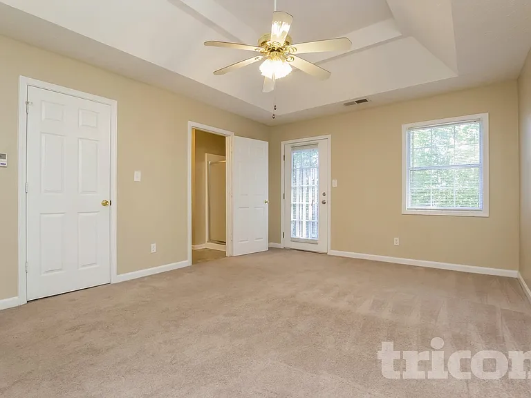 200 Towler Dr — Photo 5